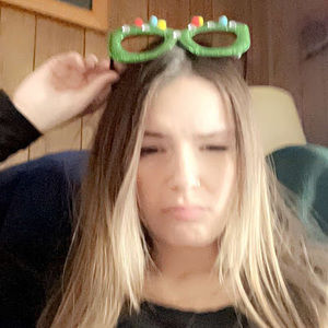 Meet your Posher, Layla